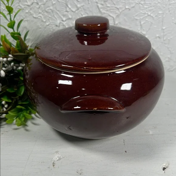 VTG Brown Bean Pot Made in USA Stoneware Dark Brown w/ Lid Handles VTG Farmhouse - Picture 5 of 12
